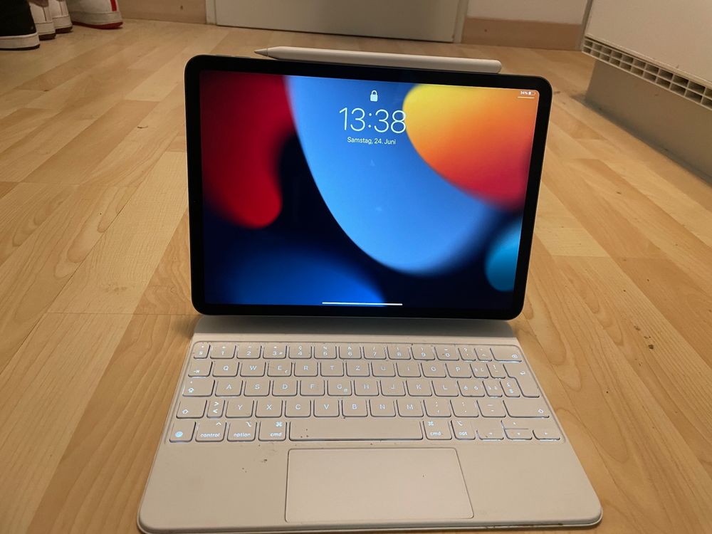 IPad pro 3. Gen (M1) inkl. Apple Pencil und Tastatur Kaufen auf Ricardo