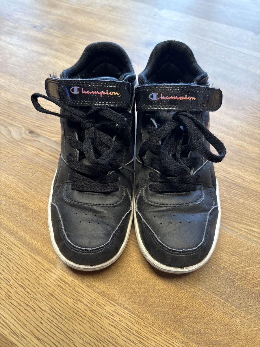 Champion Scarpe per ragazze: Sneaker Champion Mädchen Gr. 35 – Usato da Rohr b. Olten venduto da -FaLu- 2