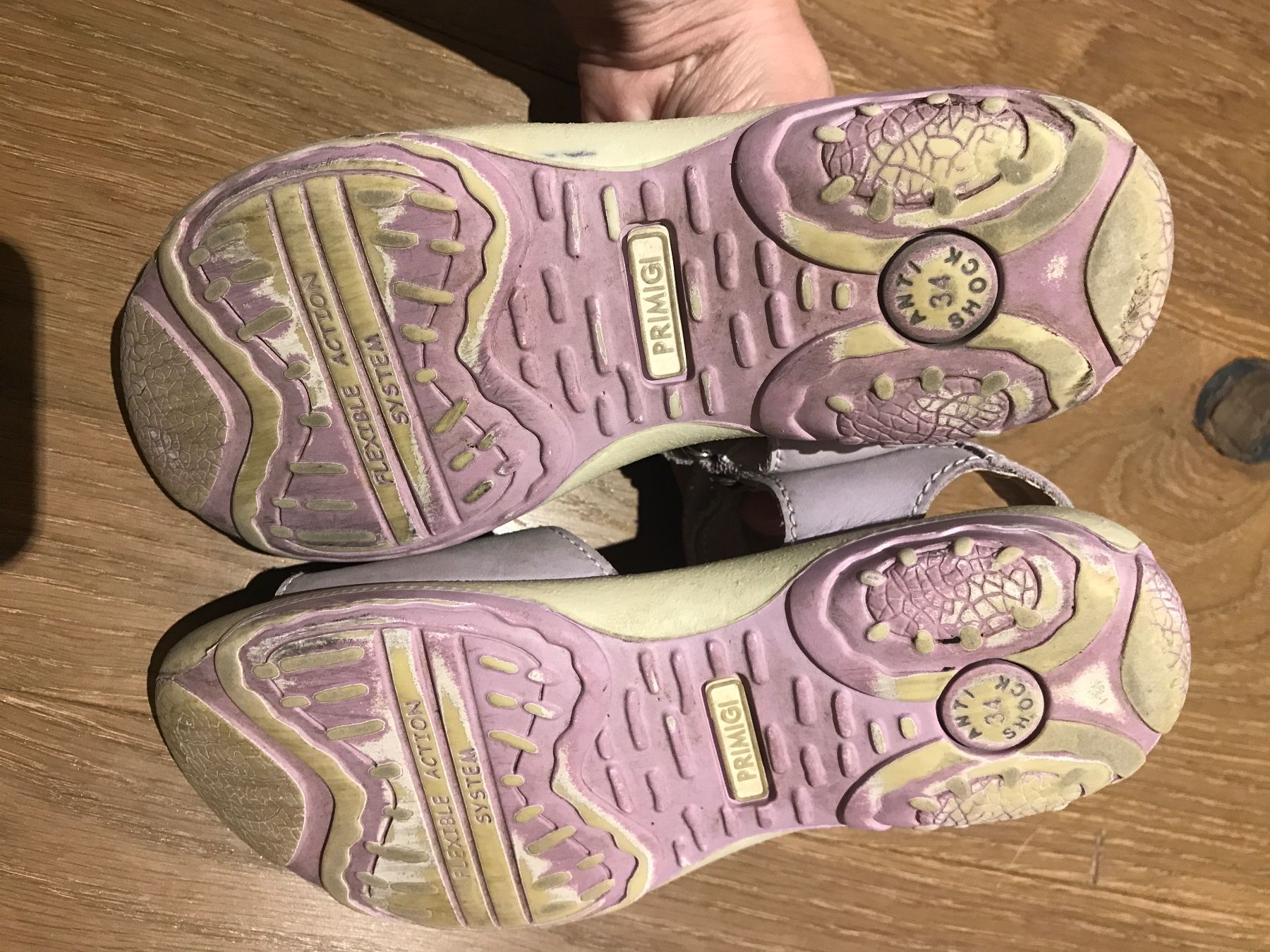 Primigi Scarpe per ragazze: Primigi Sandale Gr. 34 – Usato da Affoltern am Albis venduto da variablend 1