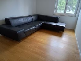Gut erhaltenes Ledersofa zu verkaufen