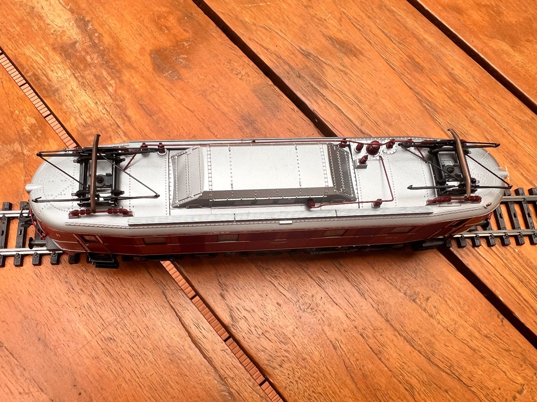 Märklin Modellini di ferrovie: DR-E-Lok BR E 19  Märklin 3469 H0 – Nuovo (secondo la descrizione) da Gelterkinden venduto da Railroader 5