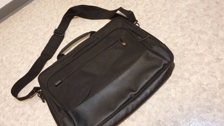 Neu ThinkPad  Notebooktasche mit Fehler