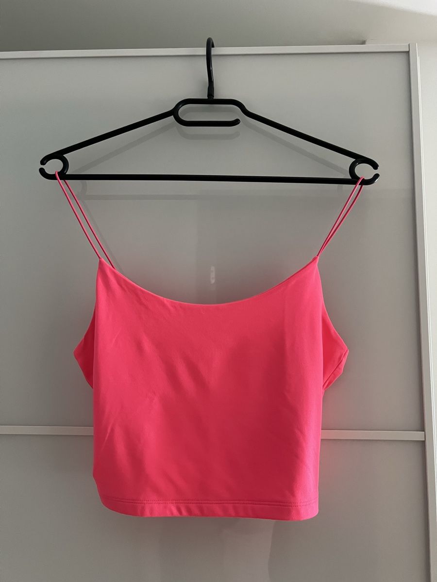 Tops: Top neonpink Grösse S – Gebraucht aus Emmen von lor_dk57