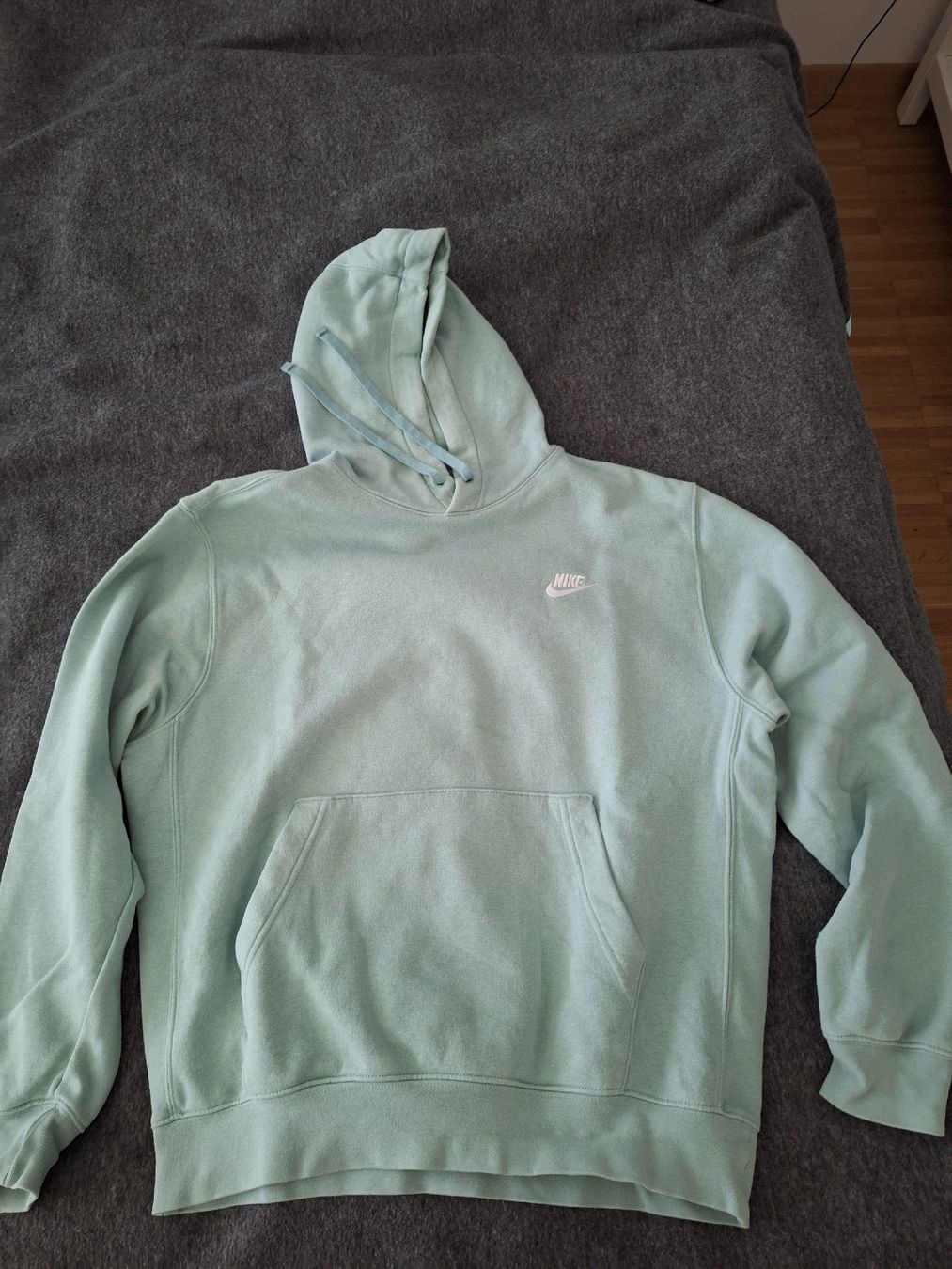 Nike Completi: Nike Trainingsanzug, mintgrün, Grösse M -  – Usato da Mumpf venduto da SwissDi 4