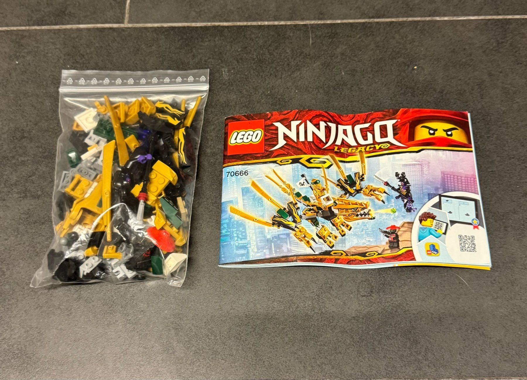Lego Kit di costruzioni: Lego 70666 Ninjago Legacy komplett mit Anleitung – Usato da Herisau venduto da Seyashop1