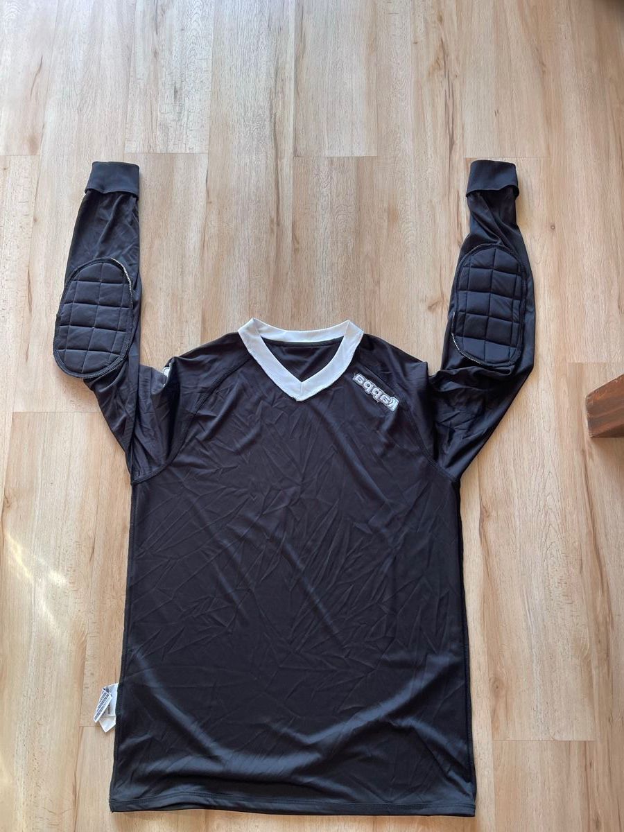 Kappa Canottiere & Pantaloni: Maillot pull  Kappa noir avec protections Large comme neuf – Nuovo (secondo la descrizione) da Kloten venduto da Vermicelles 5