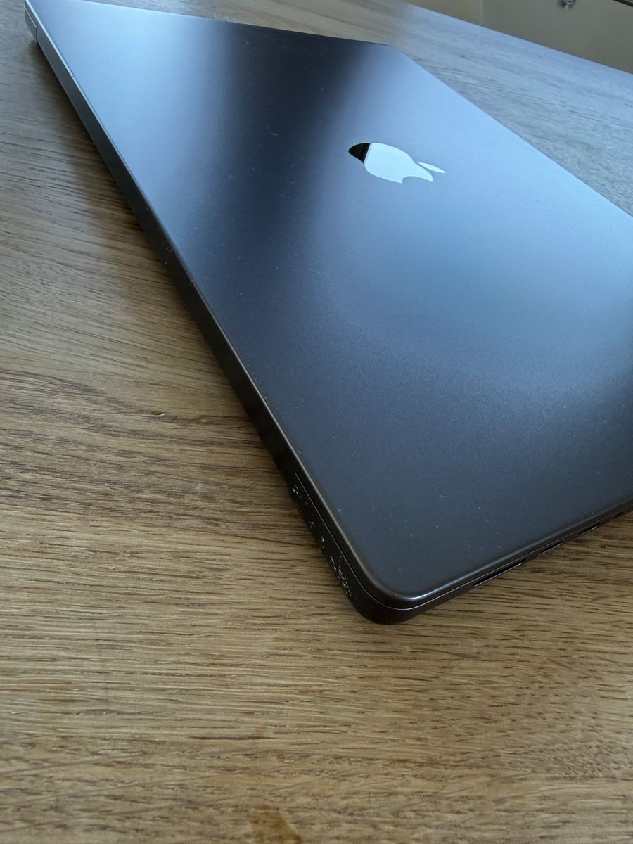 Apple Portables: MacBook Pro 16-inch with M3 Pro chip – D'occasion à Kilchberg ZH par nawi93 3