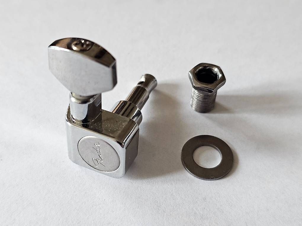 Fender Strumenti musicali: Fender Tuners Chrome 6-in-Line - Excellent Condition – Usato da Lausanne venduto da ale_6c5g 3