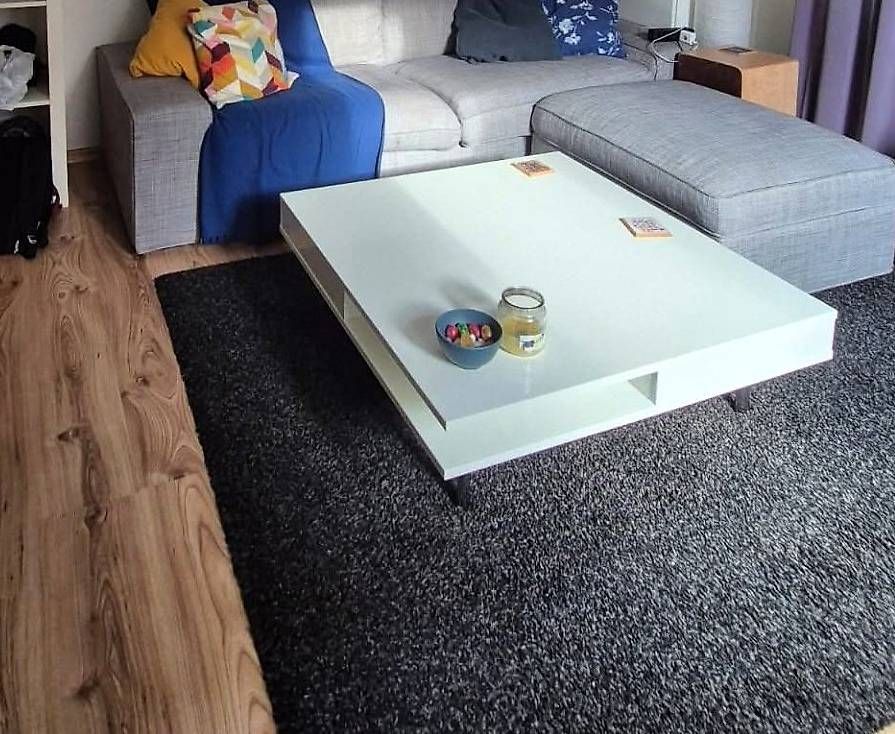 Tappeti: Large dark grey rug – Usato da Zürich venduto da sof_pz8l 1