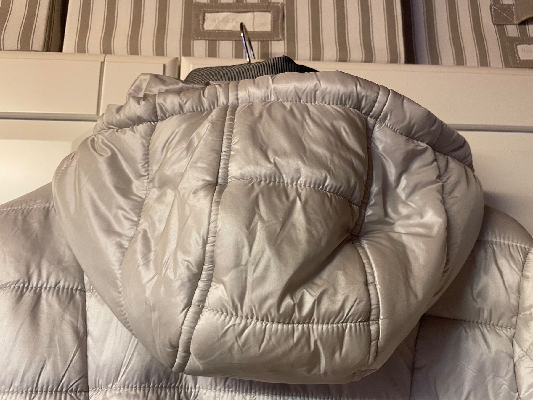 Vestes: Bpc Steppjacke hellgrau Grösse 40 neuwertig – D'occasion à Adlikon b.Regensdf par SimoneO01 6
