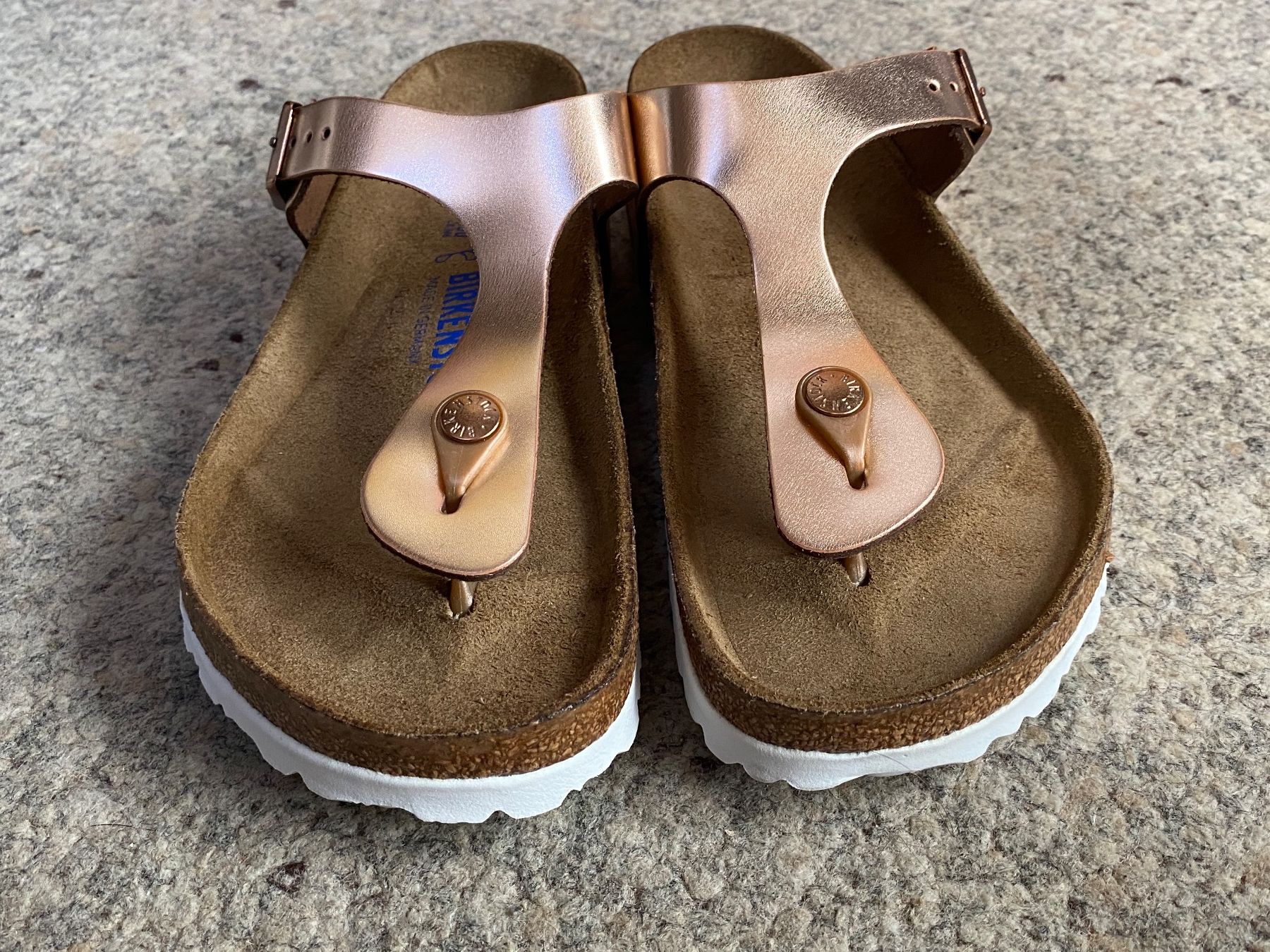Birkenstock Scarpe da donna: Birkenstock Gizeh Copper mit Weichfussbett, Gr. 39 – Usato da Wattwil venduto da edel88 3