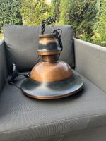 Alte Basler Strassenlampe