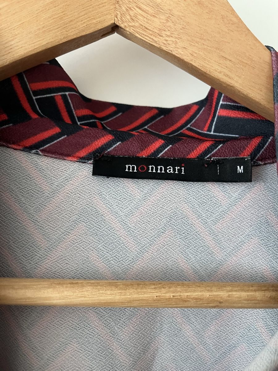 Camicette: Monnari Blouse, Size M, Geometric Pattern, Tie Neck, Excelle – Usato da Zürich venduto da Ironetka 4