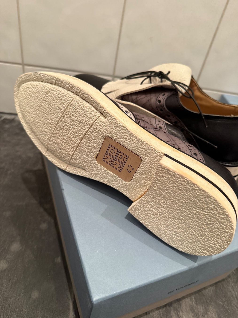 Moma Scarpe da uomo: Moma Schuhe Farbig Gr. 42 – Usato da Chur venduto da spicebone 3