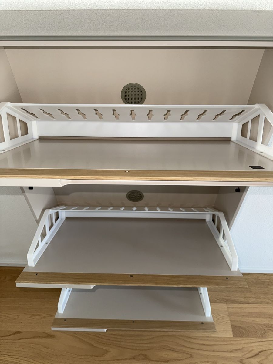 Armadi: Möbel Pfister Schuhschrank neu – Nuovo (secondo la descrizione) da Zürich venduto da sel_w5sd 2