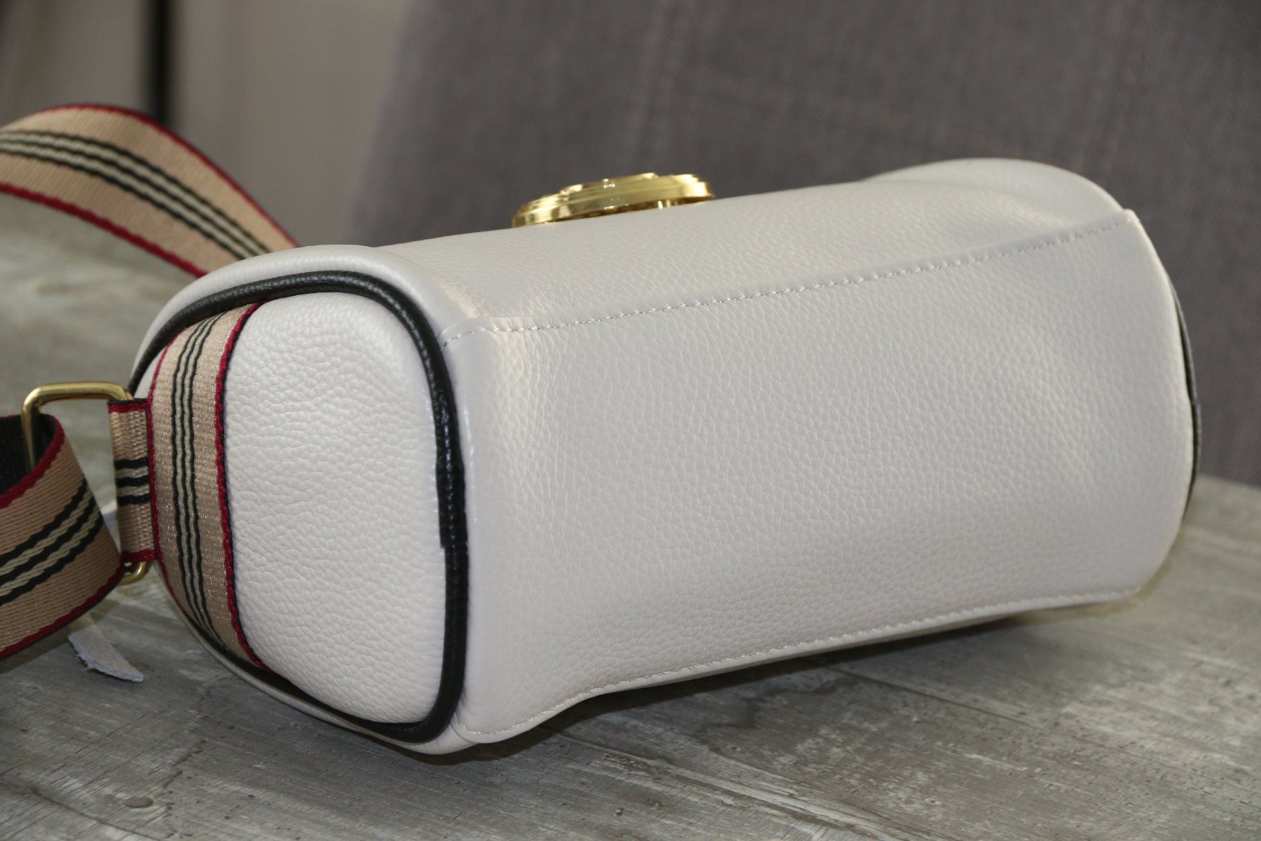 Taschen für Damen: Neue mega schöne echt Ledertasche – Neu (gemäss Beschreibung) aus Oberwil-Lieli von Svetlana28 3