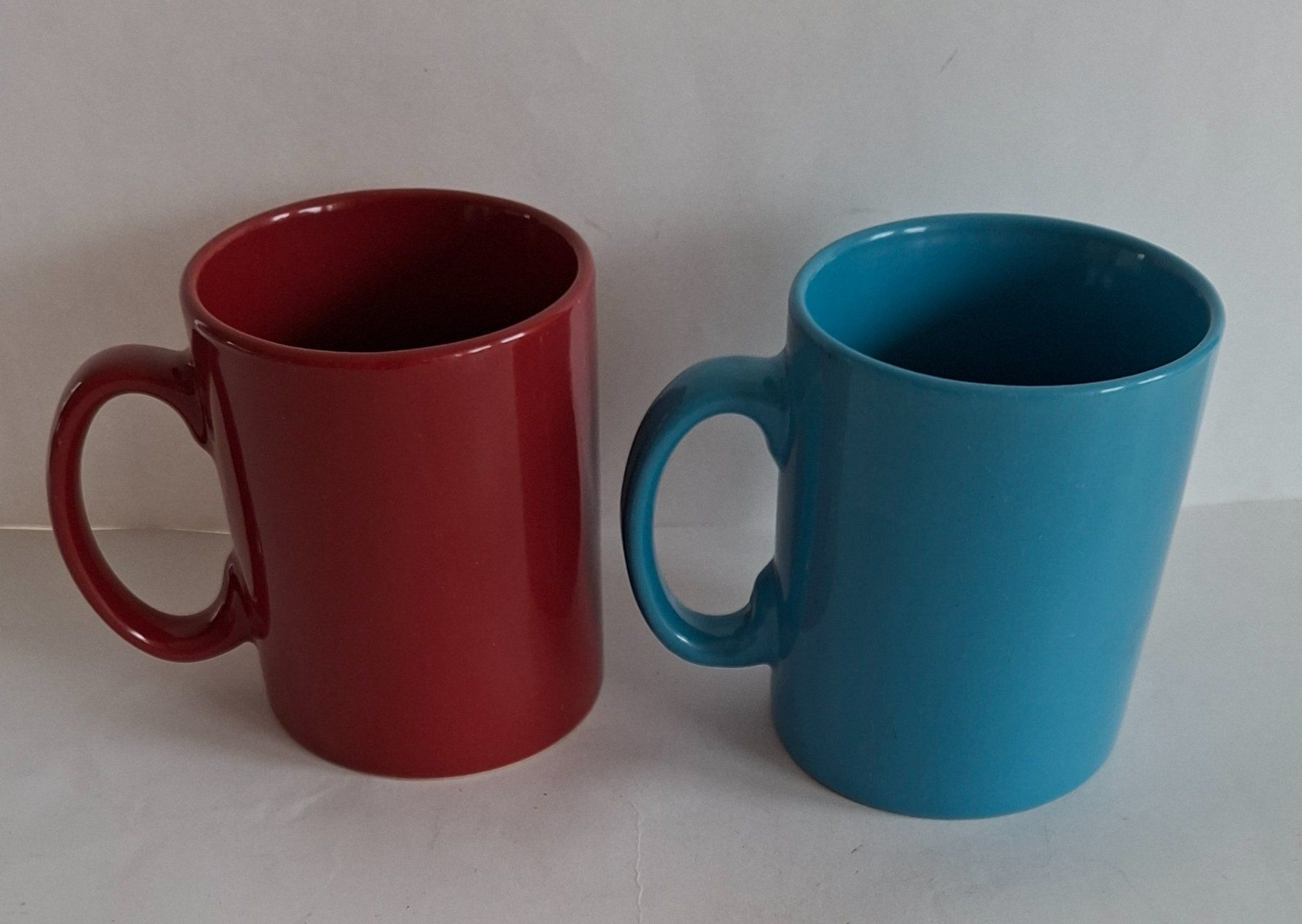 Rössler Tazze: 2er Set farbige Kaffee Tassen Rössler? Blau rot – Usato da Opfikon venduto da Diversamente 2