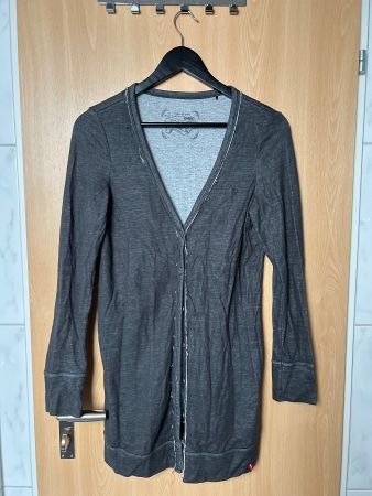 Kleiderpaket: 3x Damencardigan/Jäckli Gr. M/L (Esprit)