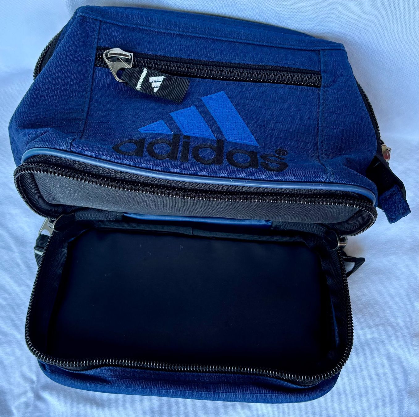 Trousses de maquillage: Adidas Necessaire - Kosmetiktasche – D'occasion à Rheinfelden par sabine0101 4