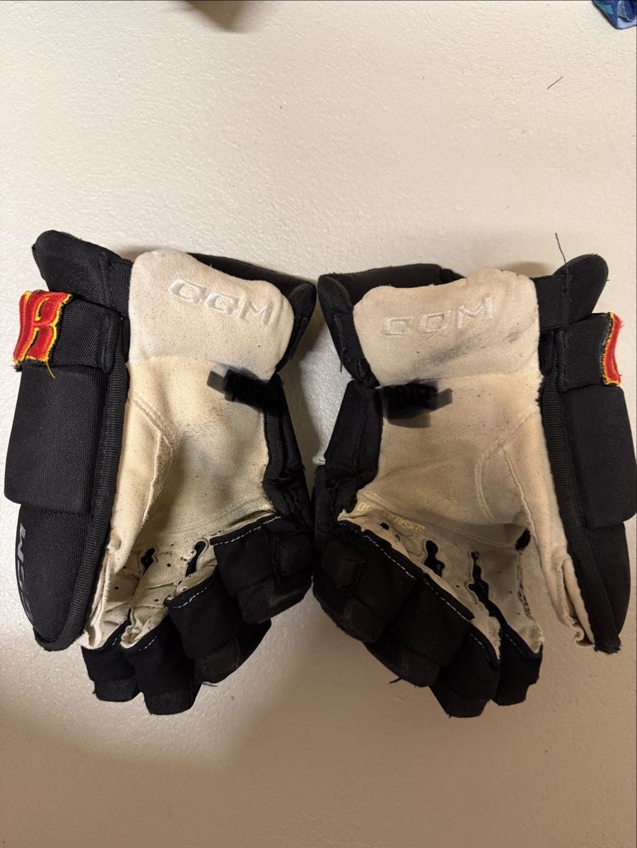 Handschuhe & Handstulpen: Hockeyhandschuh – Gebraucht aus Zollikofen von nina_7njp 1