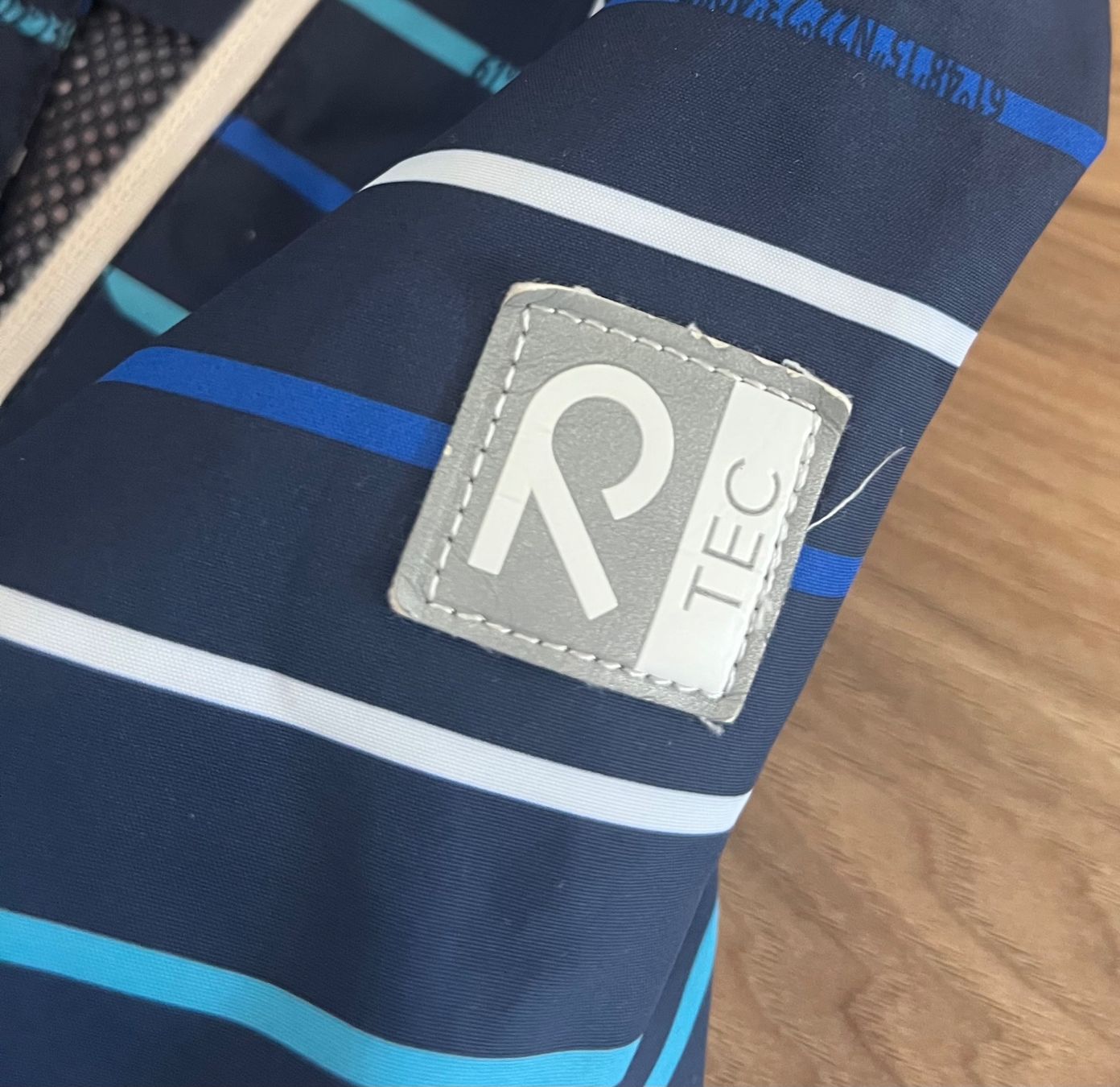 Reima Vestes & Manteaux: Reima water and wind proof jacket, 92cm – D'occasion à Arzier Le Muids par oma_w5bq 3