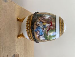 Porzellanei Limoges Style Dose mit Standfüssen gebraucht