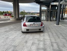 Clio V6