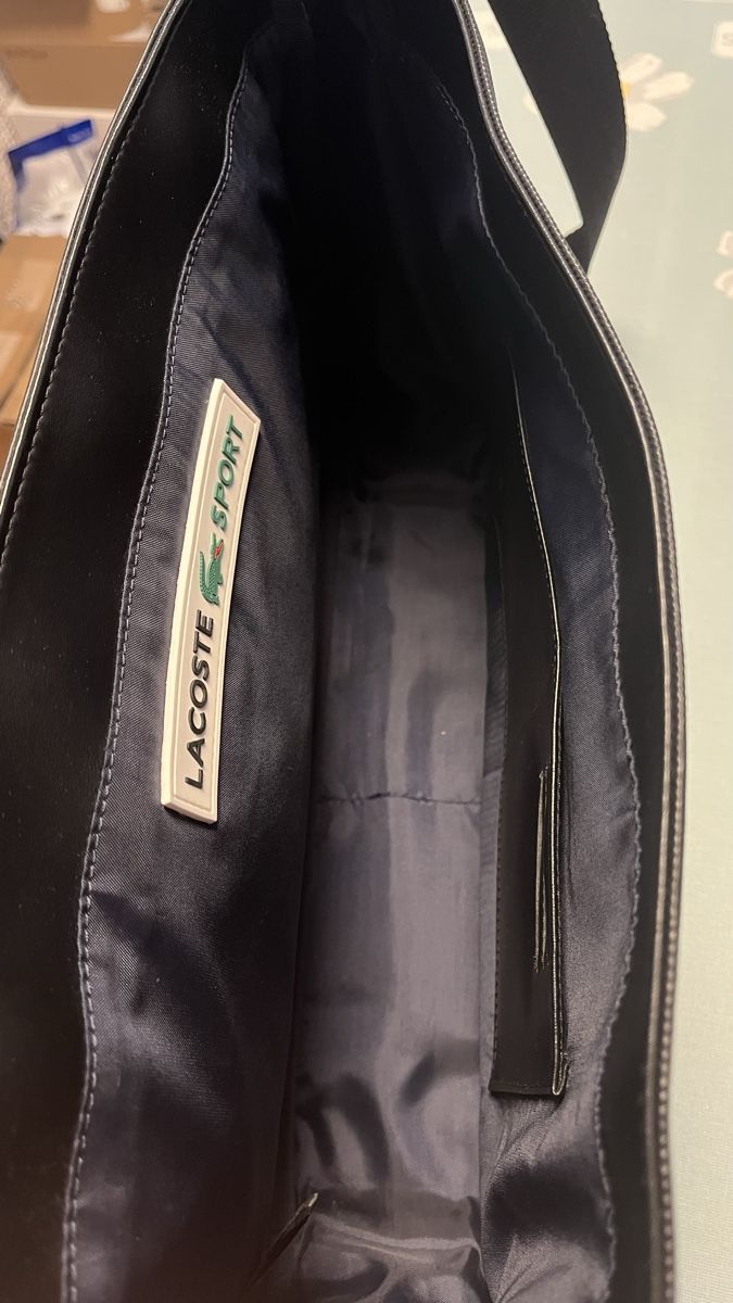 Lacoste Borse: Lacoste Umhangetasche – Usato da Emmenbrücke venduto da Hamster-Traum 1