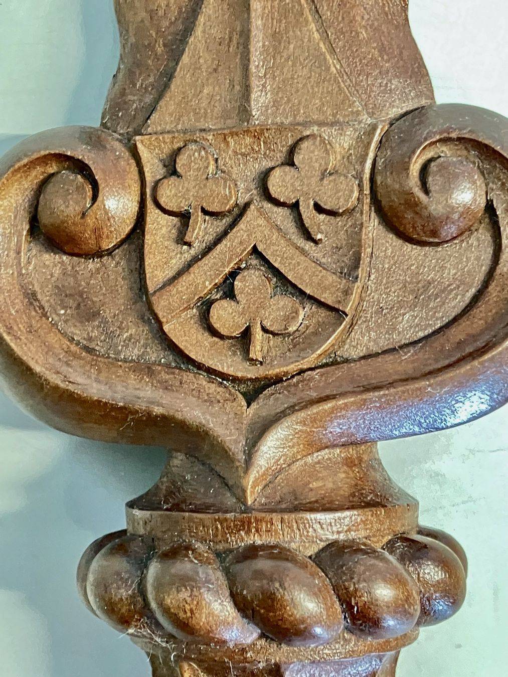 Articoli in legno: Fahnenspitz mit Wappen von Hochdorf – Usato da Horw venduto da luzernicus 2