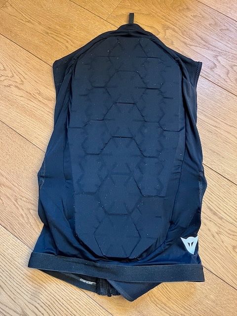 Dainese Schutz & Schoner: Dainese Flexagon Waistcoat Rückenprotektor – Gebraucht aus Jona von dogcow993 1