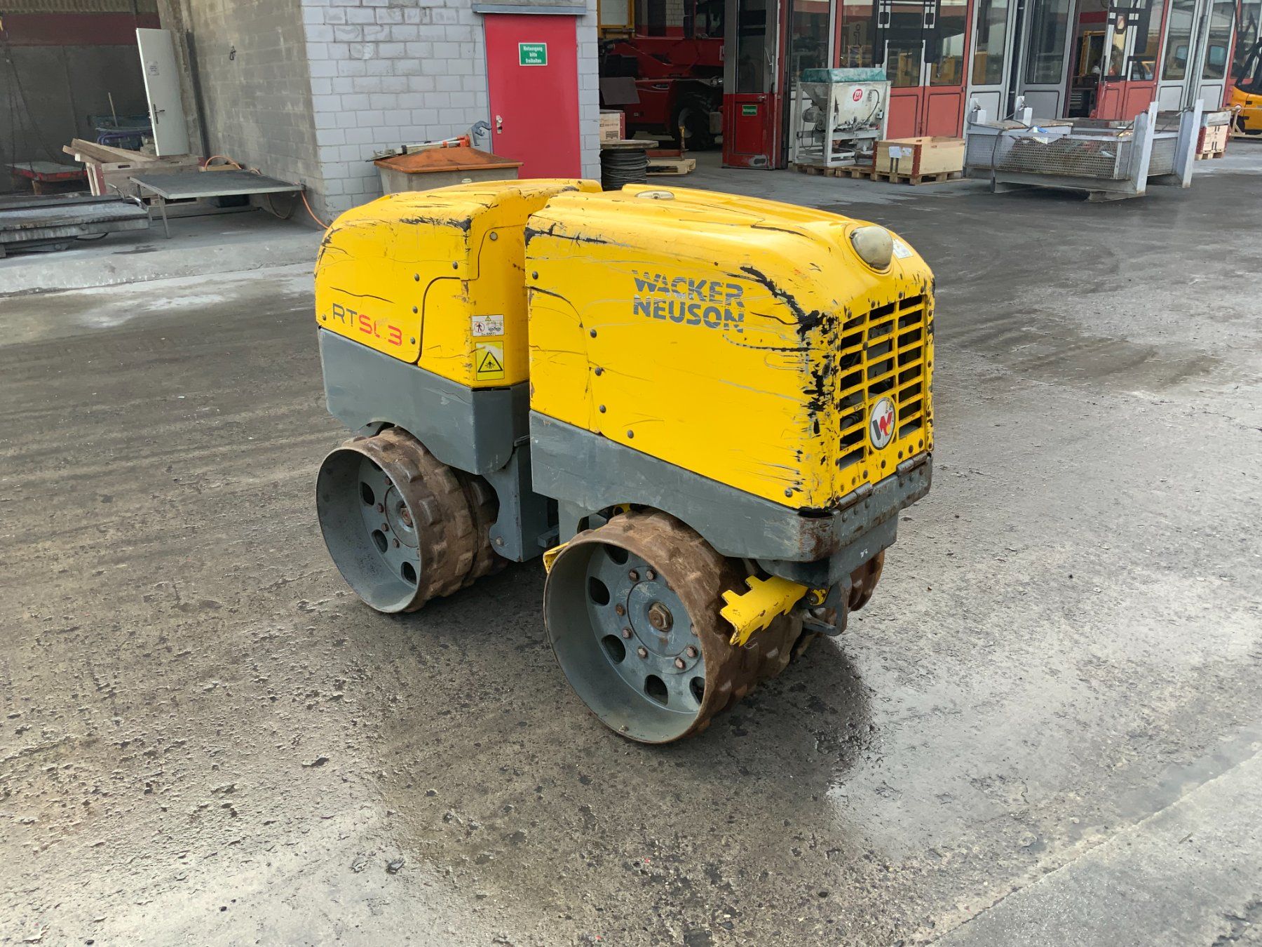 Wacker Neuson Tutte le macchine: Grabenwalze Wacker Neuson RTL 82-SC3 – Difettoso da Regensdorf venduto da MAGZH