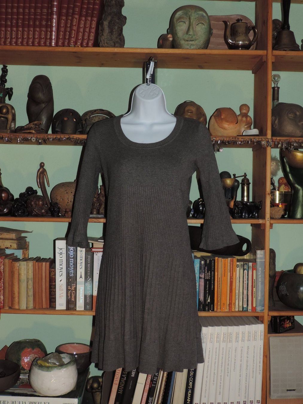 Vestiti: robe grise avec sac – Usato da Genève venduto da Axelle333 4