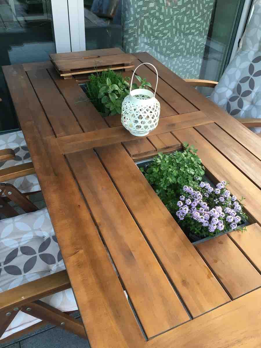 Tavoli: Garden Table Brown with Integrated Plant Inserts – Usato da Horgen venduto da kla_9xbw 4