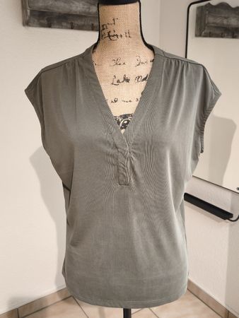 Damen T-Shirt Khaki Grösse M guter Zustand