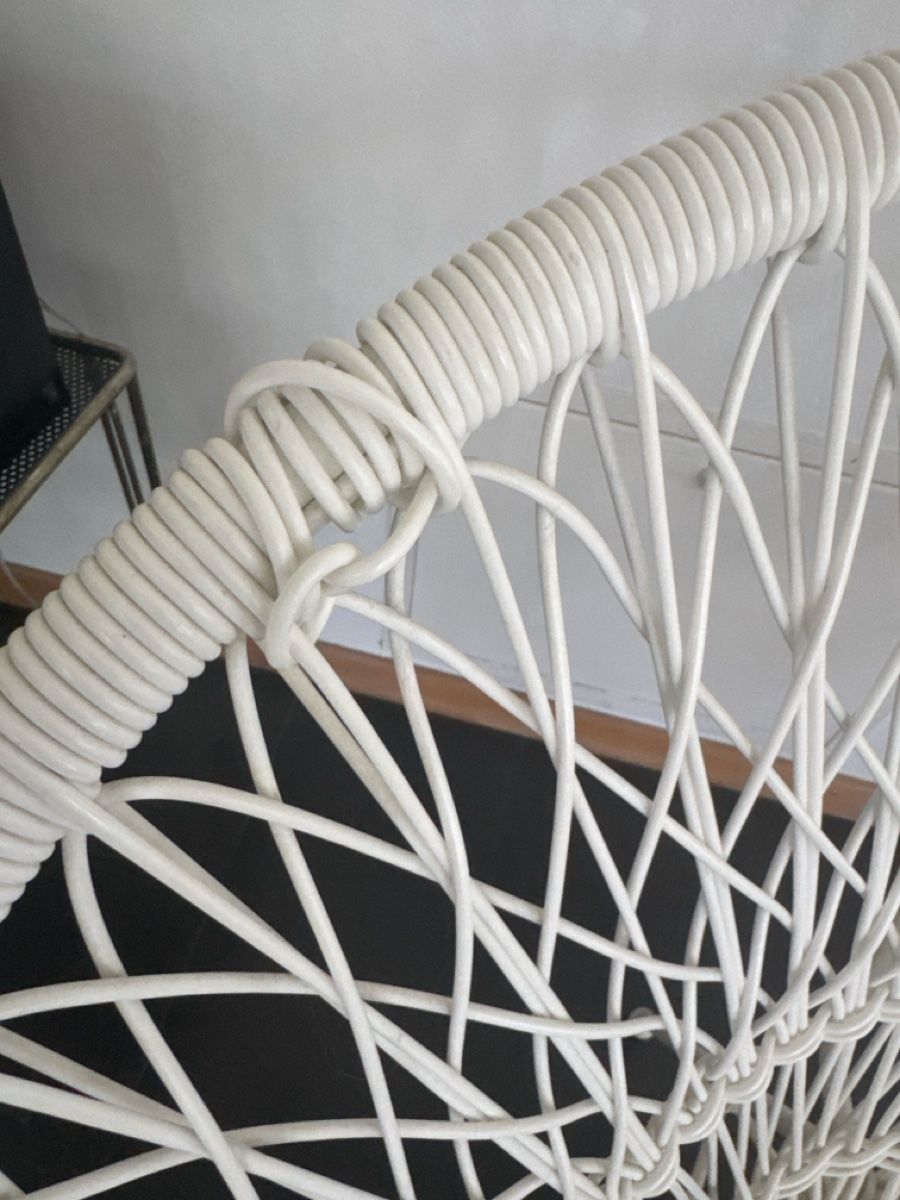 Poltrone: Acapulco Spaghetti-Stuhl weiss – Usato da Zürich venduto da sachen 2
