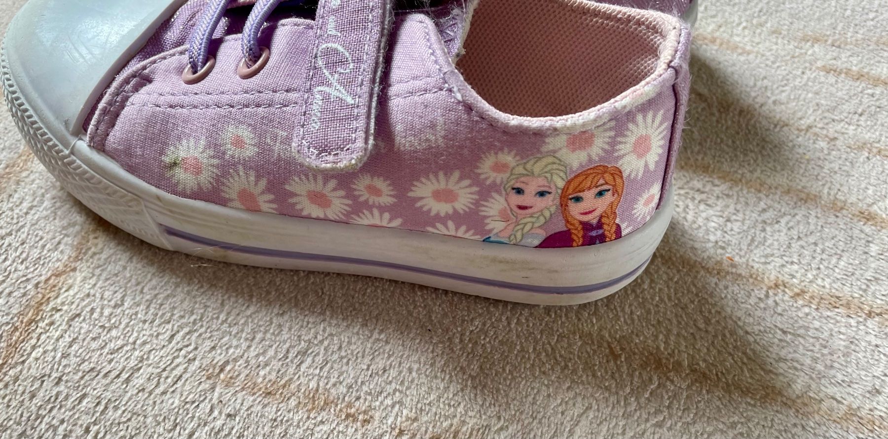 Scarpe per ragazze: "Die Eiskönigin" Turnschuhe, Lila – Usato da Biel/Bienne venduto da linette78 1