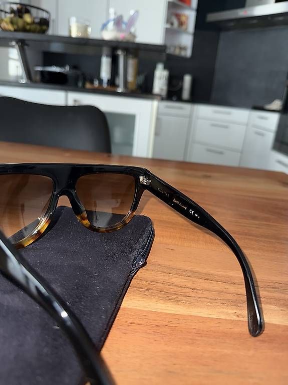 Celine Occhiali & Lenti: Lunette de soleil Céline – Usato da Collombey venduto da por_s5dt 2