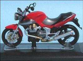 Moto Guzzi Breva V1100 IE , 1:24