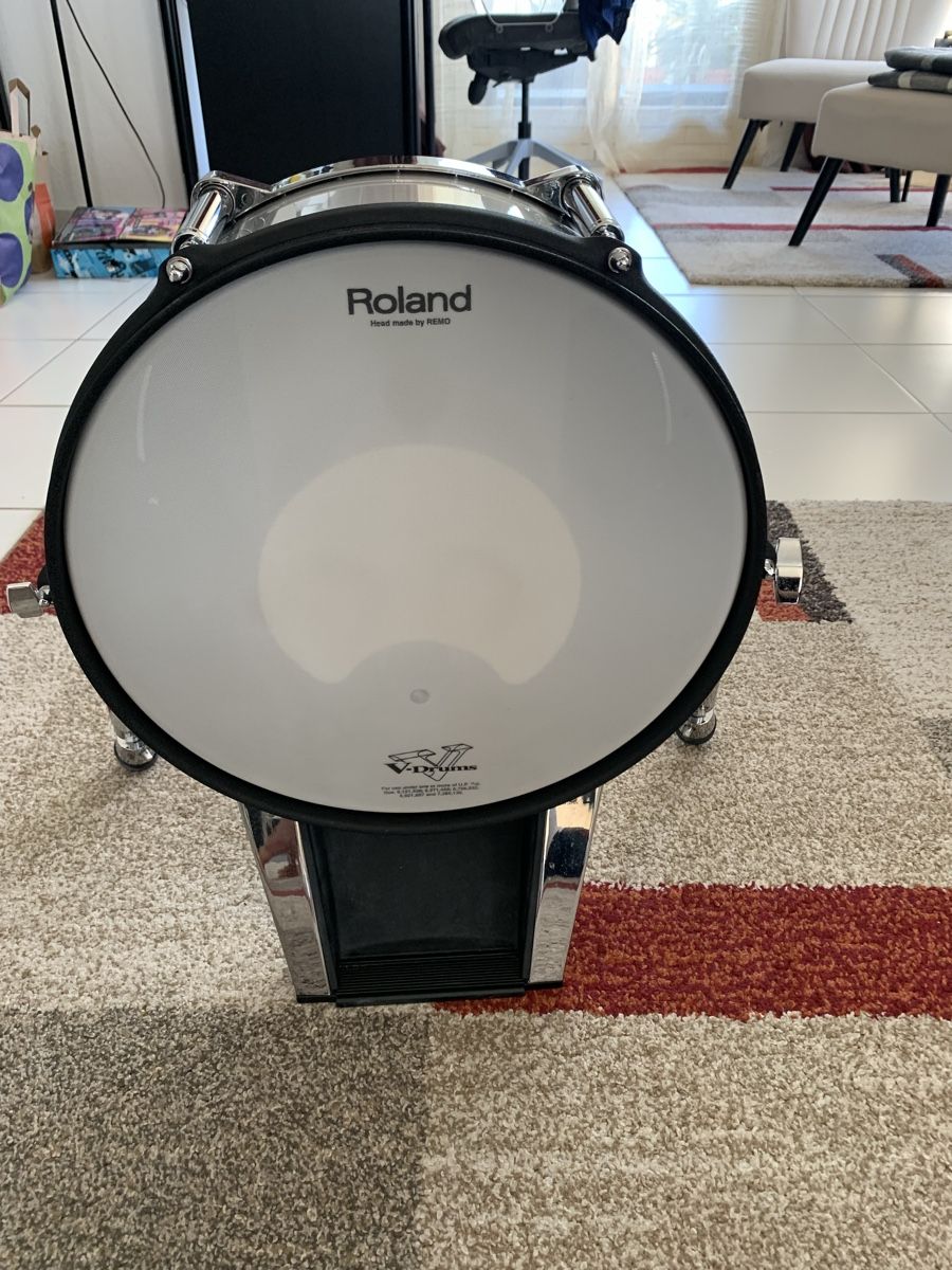 Roland Strumenti musicali: Roland KD-140, V-Kick Trigger Pad, Top Zustand – Usato da Horgen venduto da sbelyavskiy 2