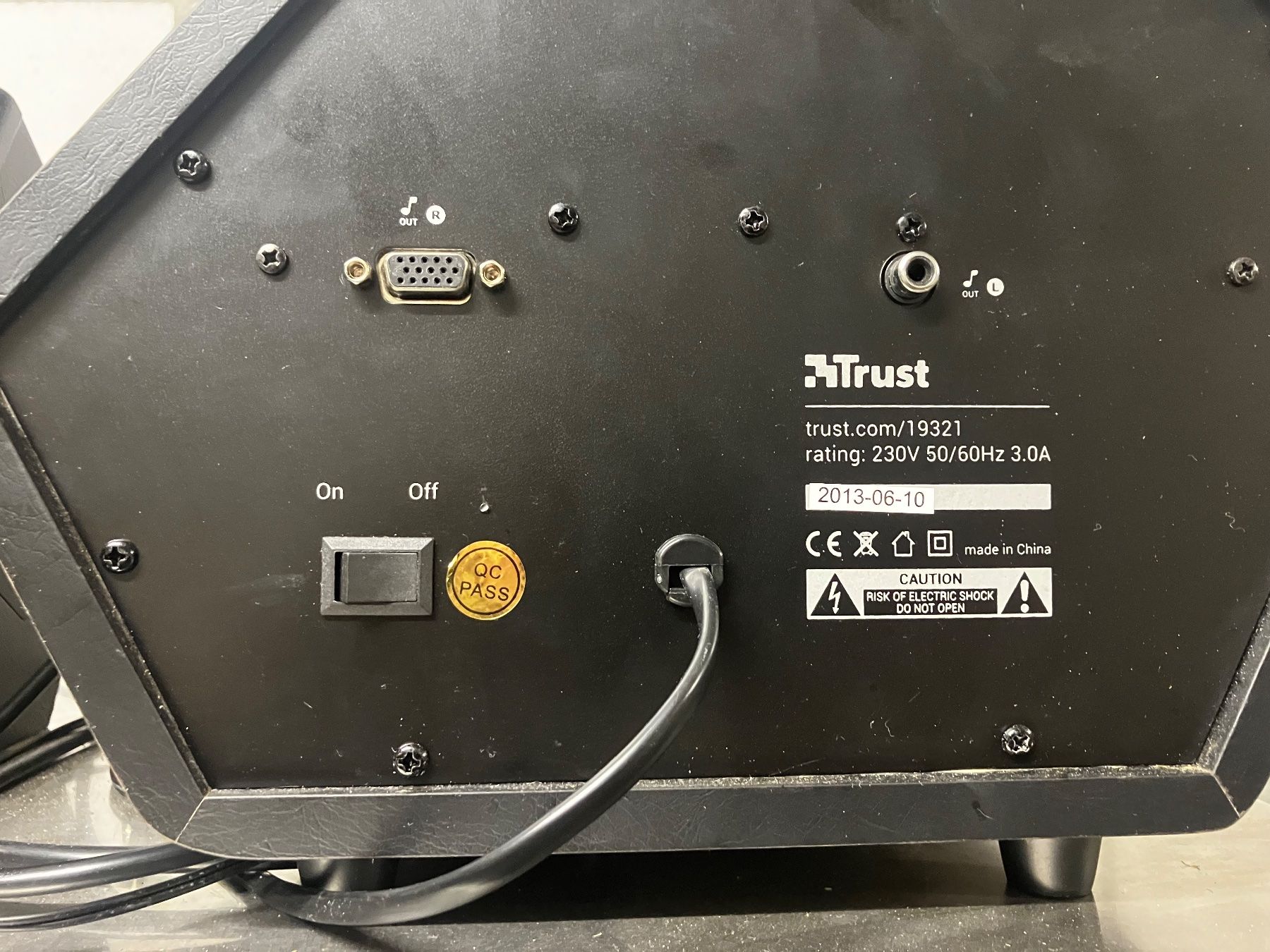 Trust Lautsprecher: Musikanlage Trust – Gebraucht aus Bern von td7_t7qc 2