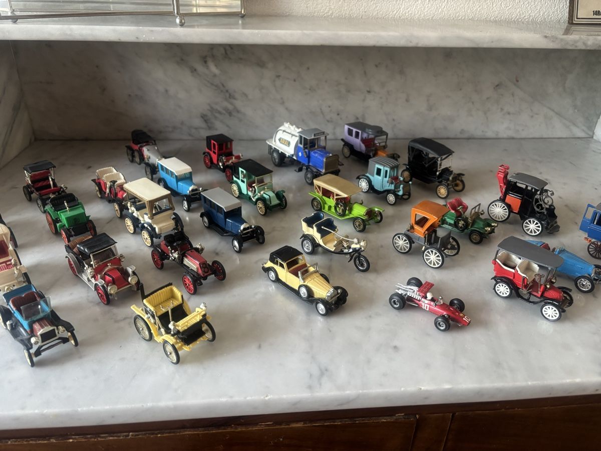 Modellini d'auto: Collection de petites voitures anciennes – Usato da Ropraz venduto da FafaCab 3