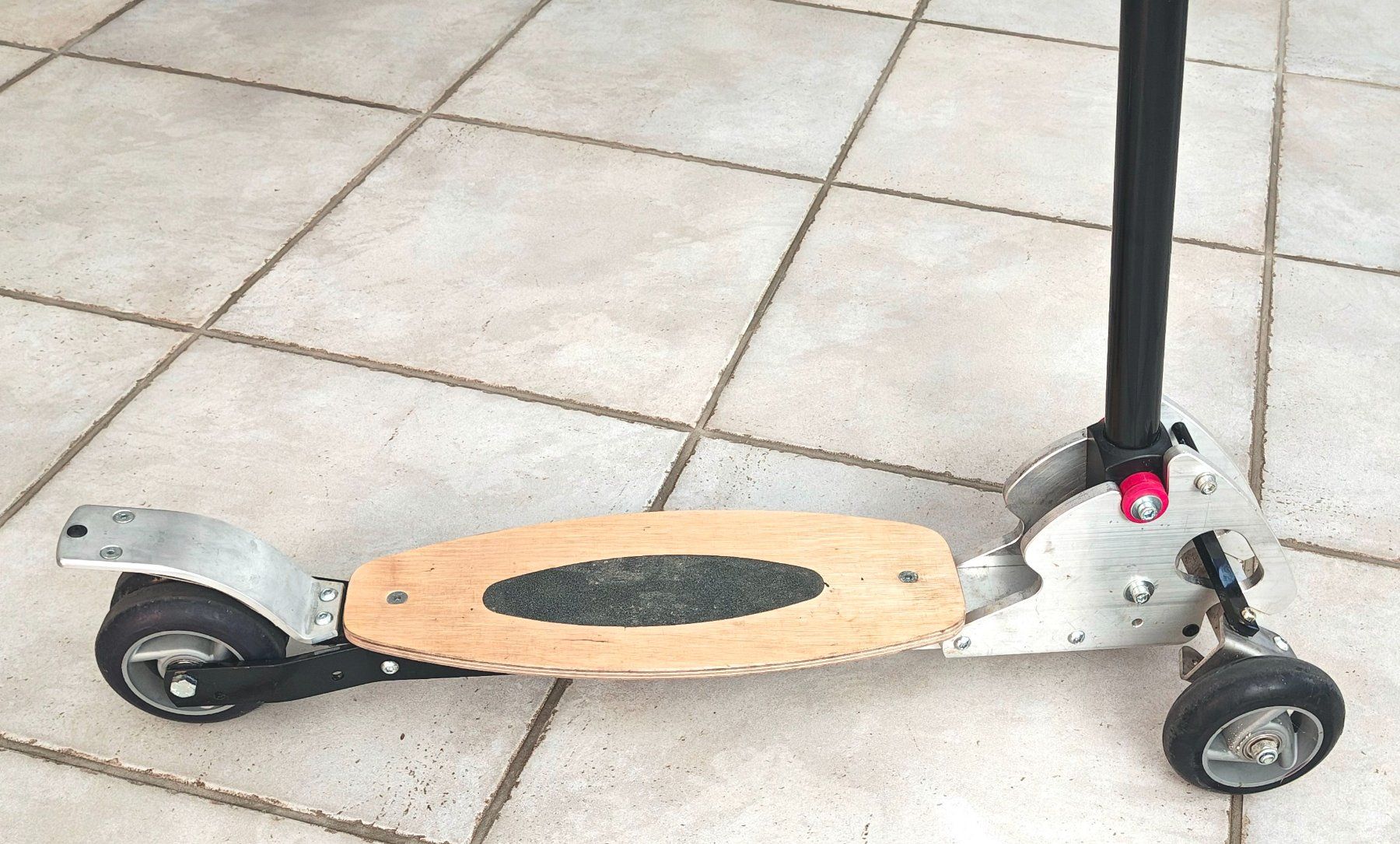 Kickboard: Das ORIGINAL - CIRO Kickboard - extrem robust & stabil – Usato da Bassersdorf venduto da Jenchrilian 1