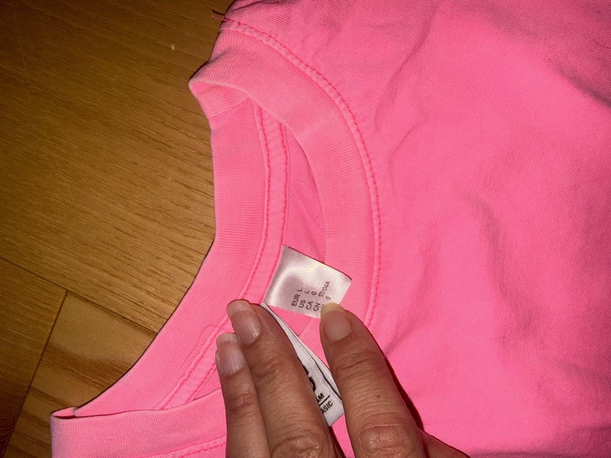 H&M T-shirt: Tshirt Neon Pink von H&M – Nuovo (secondo la descrizione) da Itingen venduto da jessi811 1