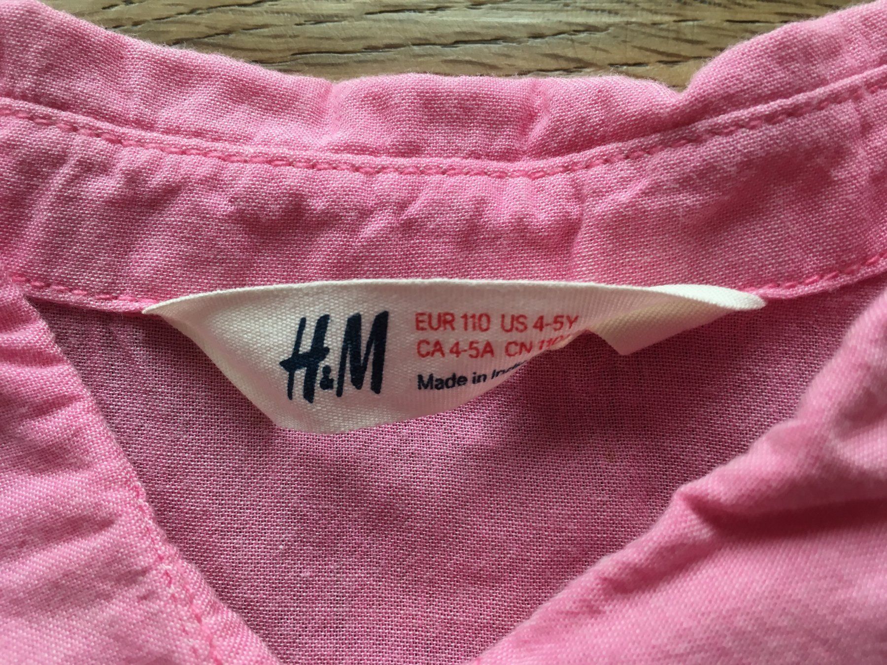 H&M Camicette, T-shirt & Top: Blüsli von H&M, Gr. 110 – Usato da Gossau ZH venduto da Roli1 1
