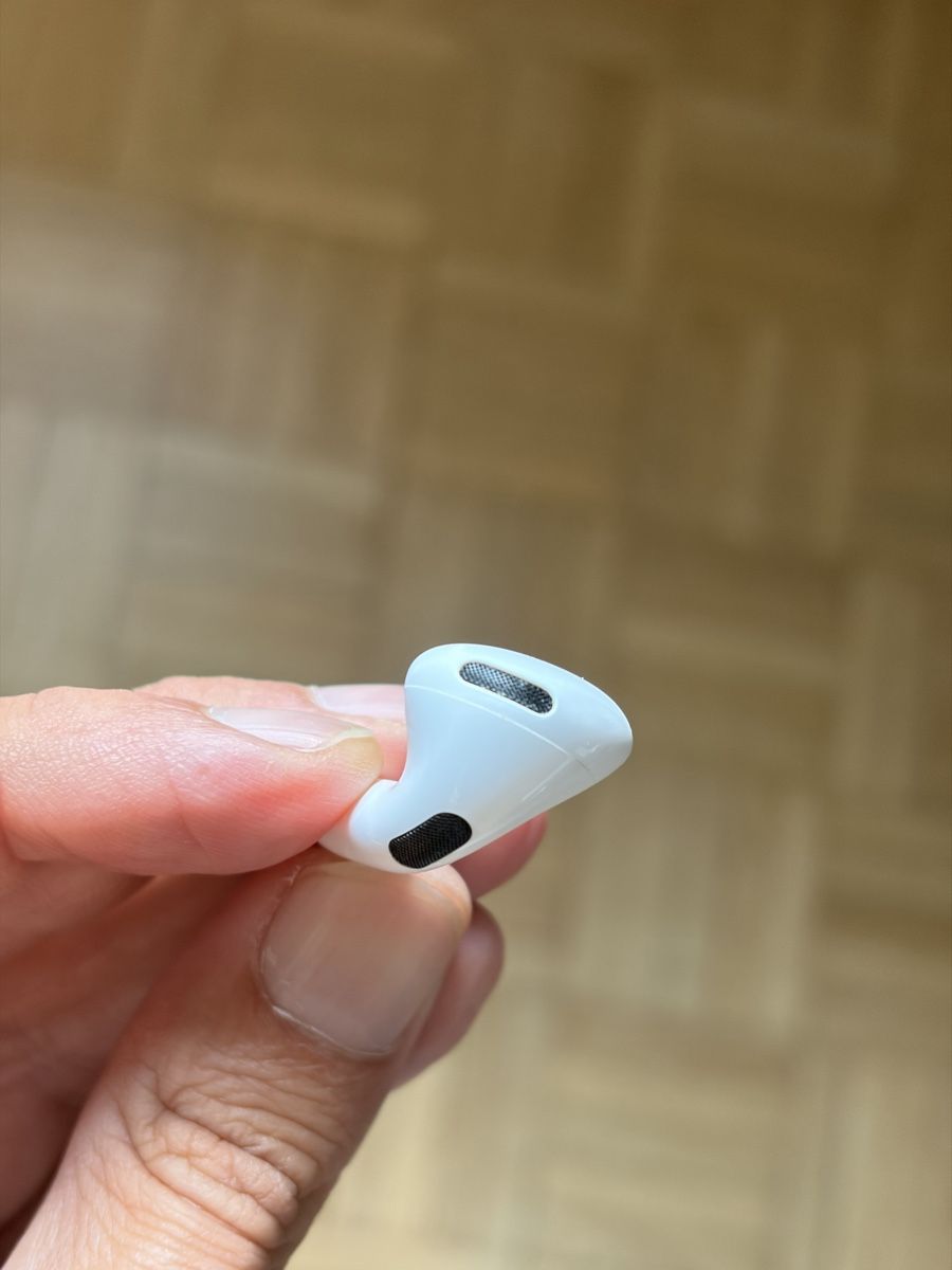 Apple Cuffie: AirPods 4 with ANC – Usato da Bern venduto da paulinho_55 5