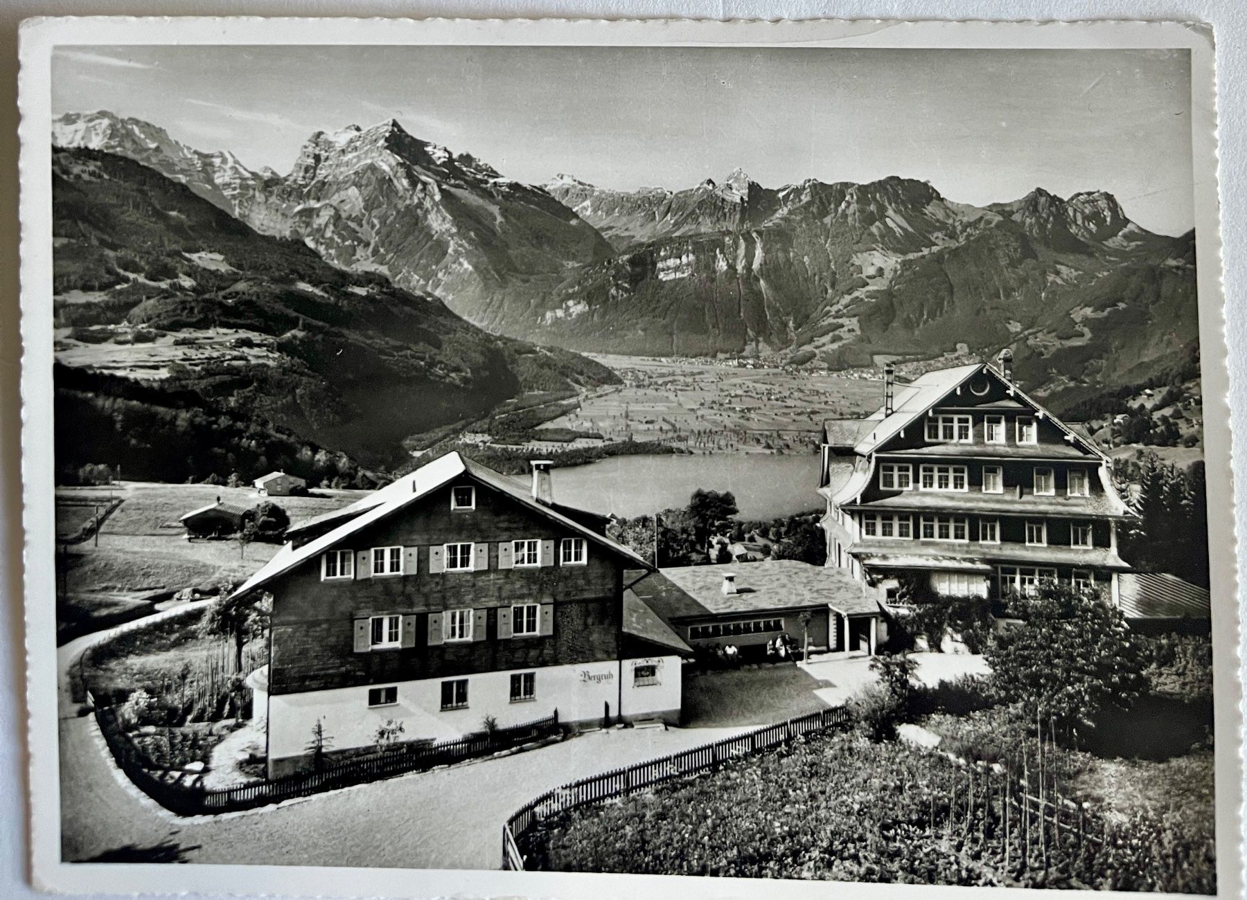 Cartoline postali: AMDEN - Kurhaus "BERGRUH"  1959 – Usato da Lutry venduto da Ediego