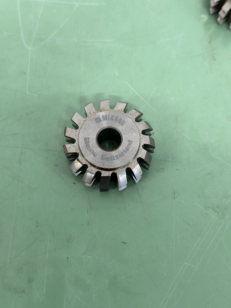 Tutti gli attrezzi: 4x Mikron gear cutting modules M1.60 M2. – Nuovo e nell'imballaggio originale da Aarberg venduto da SNMachines 1