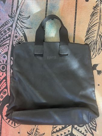 Tasche Bree Leder schwarz