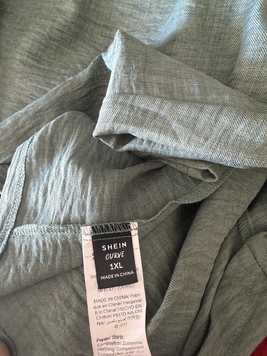 Completi & Tailleur: ensemble shein  – Nuovo (secondo la descrizione) da Sion venduto da tatiana.1508 4