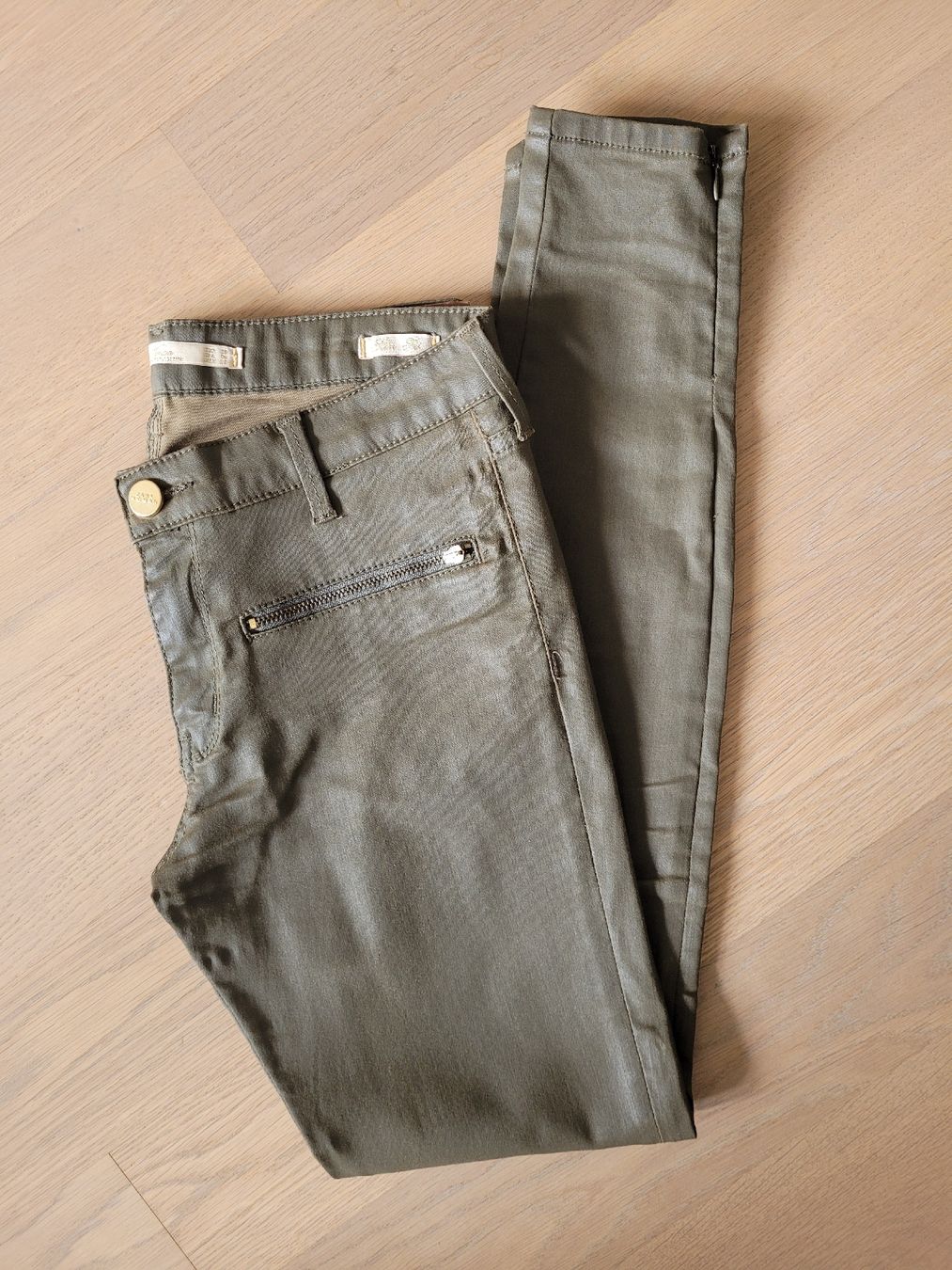 Zara Pantaloni: Khaki Zara Hose, Grösse 36 – Usato da Zürich venduto da cas_h8ty 2